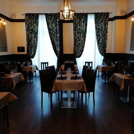 Hostellerie De La Quenoeuille Marquise Eksteriør billede