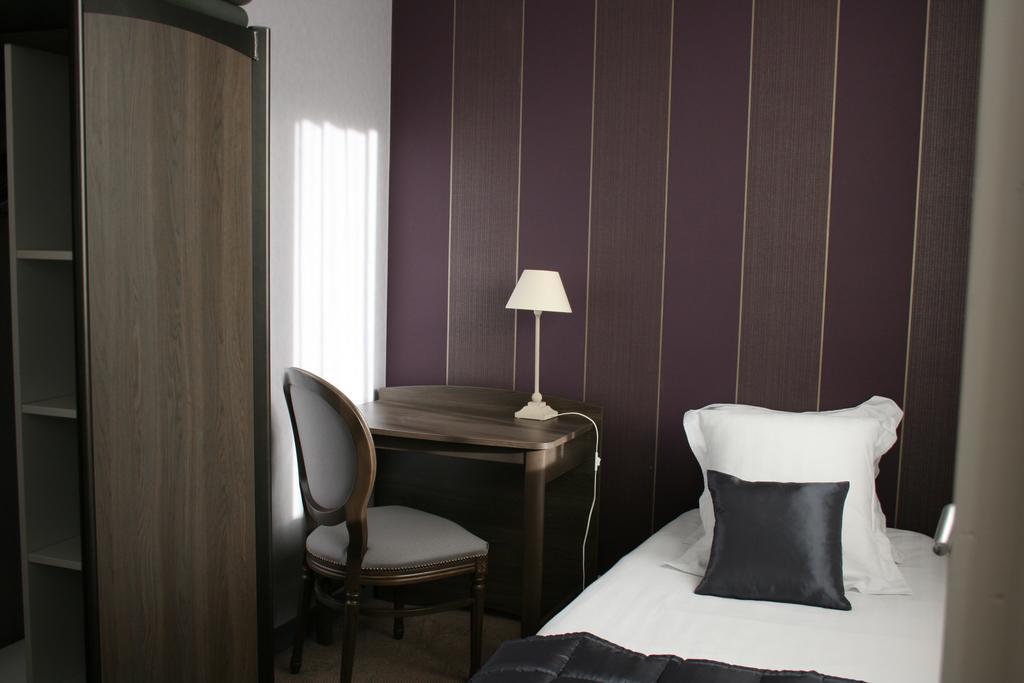 Hostellerie De La Quenoeuille Marquise Værelse billede