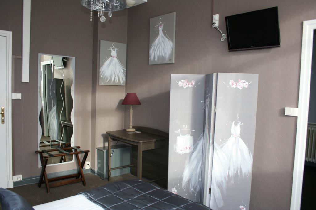Hostellerie De La Quenoeuille Marquise Værelse billede