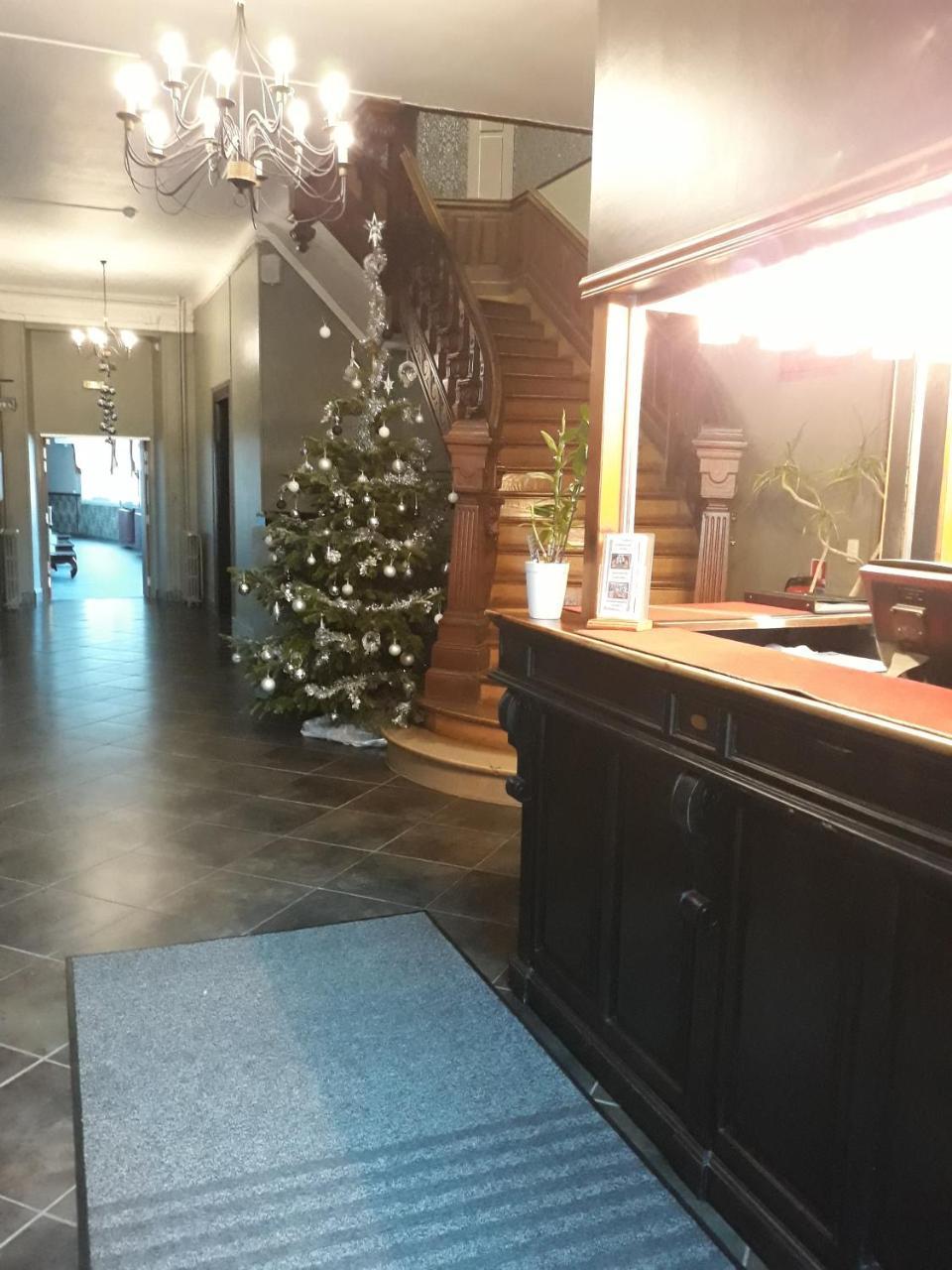 Hostellerie De La Quenoeuille Marquise Eksteriør billede