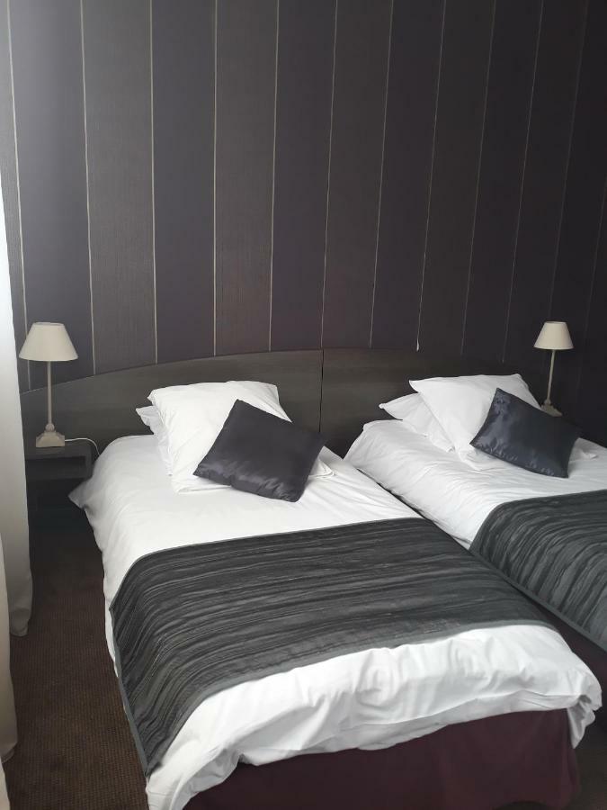 Hostellerie De La Quenoeuille Marquise Eksteriør billede